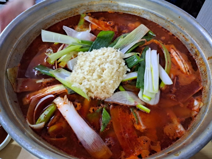 을지로 종로 맛집_ 계림 닭도리탕 마늘 듬뿍 소문난 맛집 을지로 종로 맛집_ 계림 닭도리탕 마늘 듬뿍 소문난 맛집
