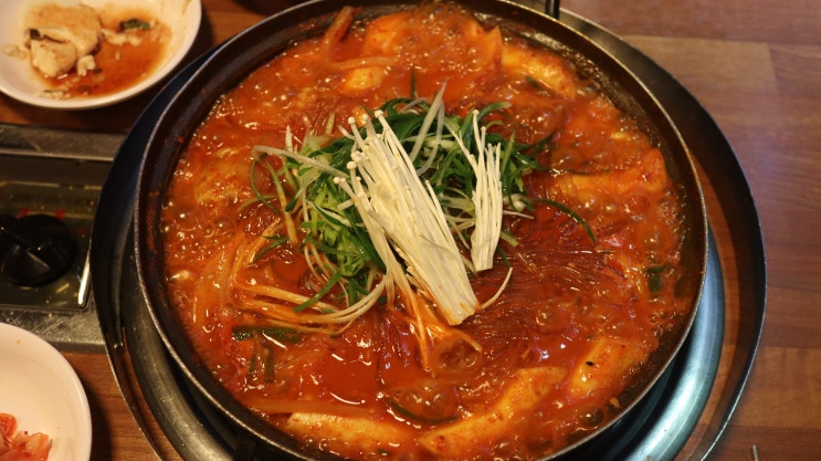  중랑 동부시장 맛집 도리연 - 튼실한 닭볶음탕