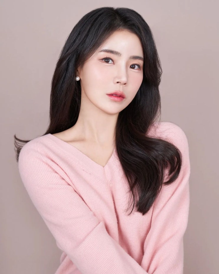 '나는 솔로' 10기 영숙, 쌍꺼풀 수술 후 퉁퉁 부은 눈 공개..."문의 DM 폭주 중" '나는 솔로' 10기 영숙, 쌍꺼풀 수술 후 퉁퉁 부은 눈 공개..."문의 DM 폭주 중"