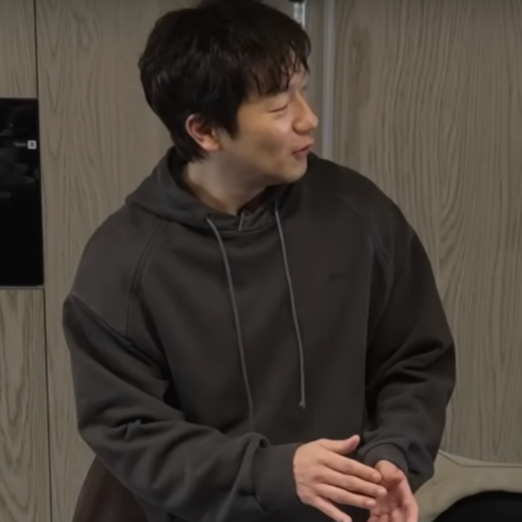  나영석의 와글와글 손석구 빈티지룩 남자 오버핏 후드티 코디 추천 브랜드는 준지!