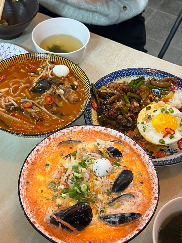  종로맛집 낮에는 쌀국수 저녁에는 요리주점으로 변하는 종로3가안주맛집 초단