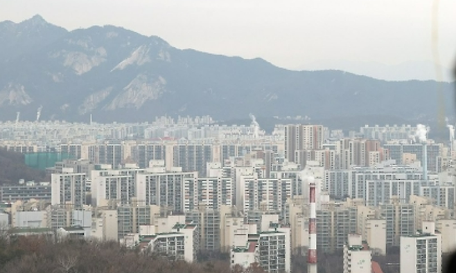 서울 집값 치솟은 집값에 174만명 경기·인천으로 떠났다.