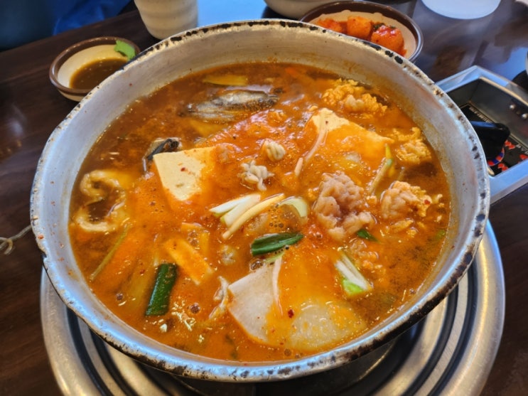  마산 양덕동 동태탕 맛집 알고니 추가.냠.