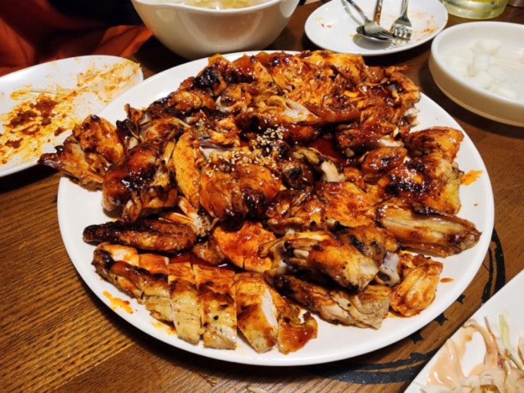  [유성맛집/궁동맛집] 대전통닭 본점에서 먹는 맥주를 부르는 소금 양념 바베큐 치킨과 불닭발, 불날개 모두 도전!