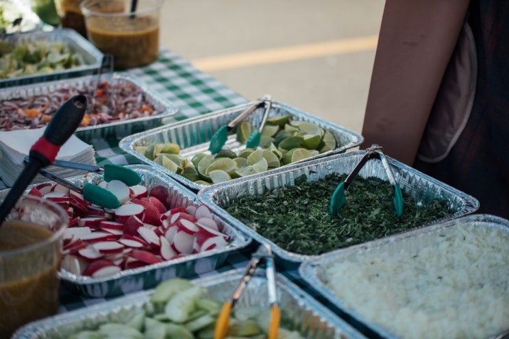  cater, catering - 음식 배달 업체 영어