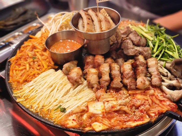  수원역 삼겹살 맛집 / 구워져서 나와 먹기만 하면 되는 돼지고기집 '돼통령'