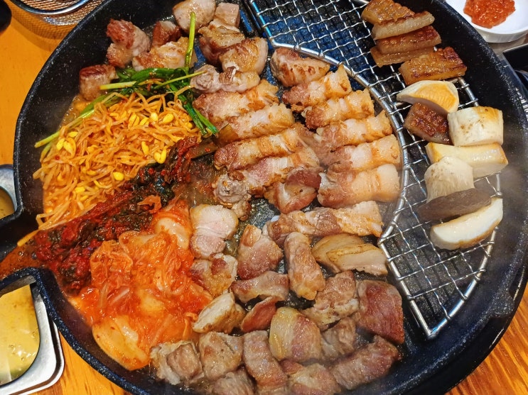  대구 수성구 맛집 꽃돼지식당 수성점 :: 신천시장 고기집