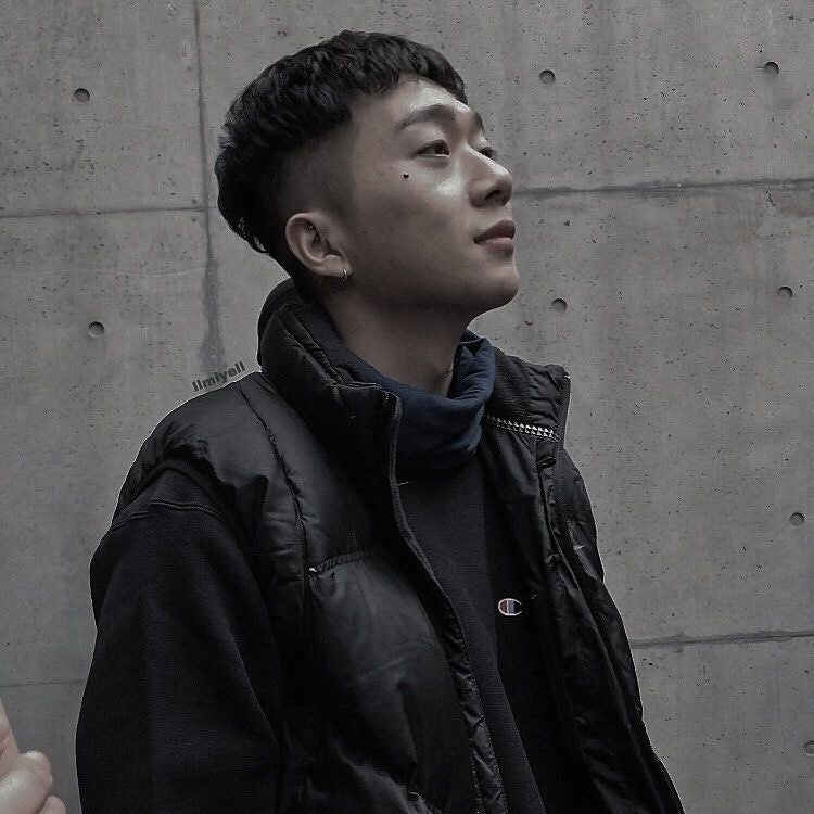 2024유행 남자머리 우원재머리 크롭컷 짧은머리 다운펌