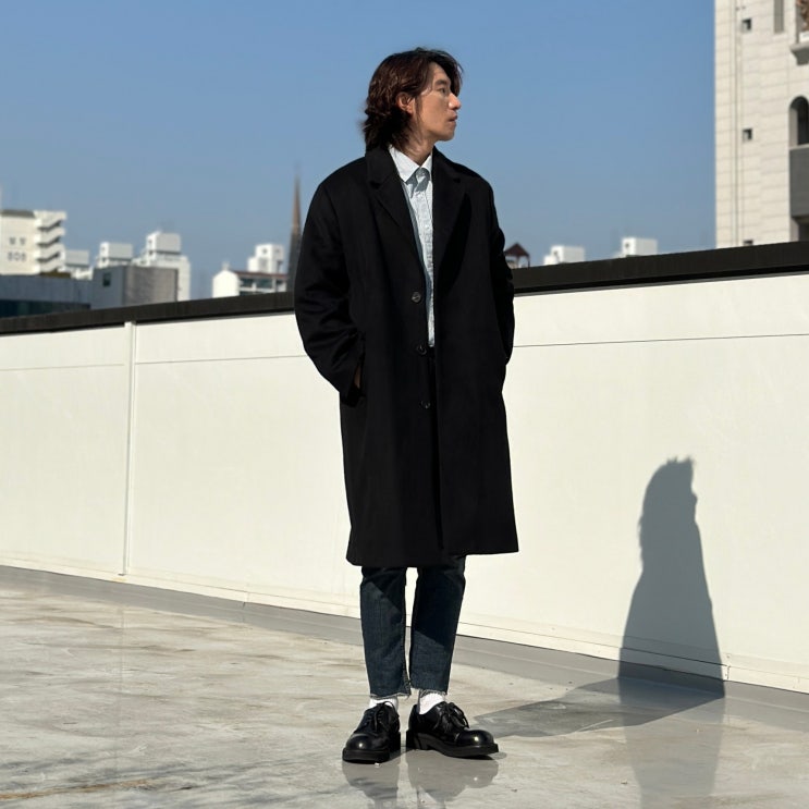  마인드브릿지 남자 스트라이프 셔츠 크롭진 데님팬츠 소개팅룩 봄옷코디