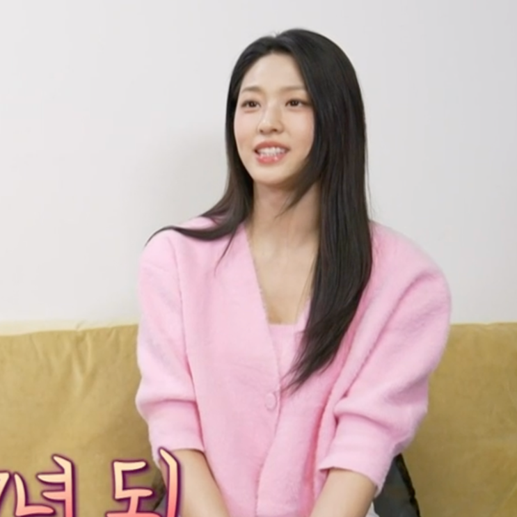  나혼자산다 나혼산 설현 여자 핑크티 민소매 나시 반팔니트 가디건 코디 브랜드는?