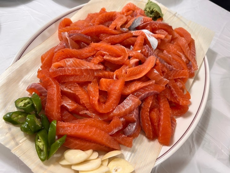 충북 괴산 로컬 맛집 “용천수 횟집”