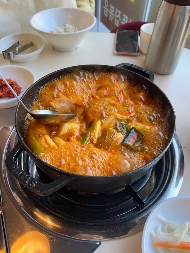  동대입구역 젠틀꼬꼬 장충동본점 닭도리탕 치킨 맛집 닭요리 일체