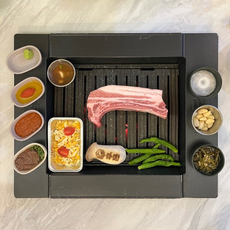 1+ 한돈 숙성 고기 까치산 삼겹살 맛집 후돈