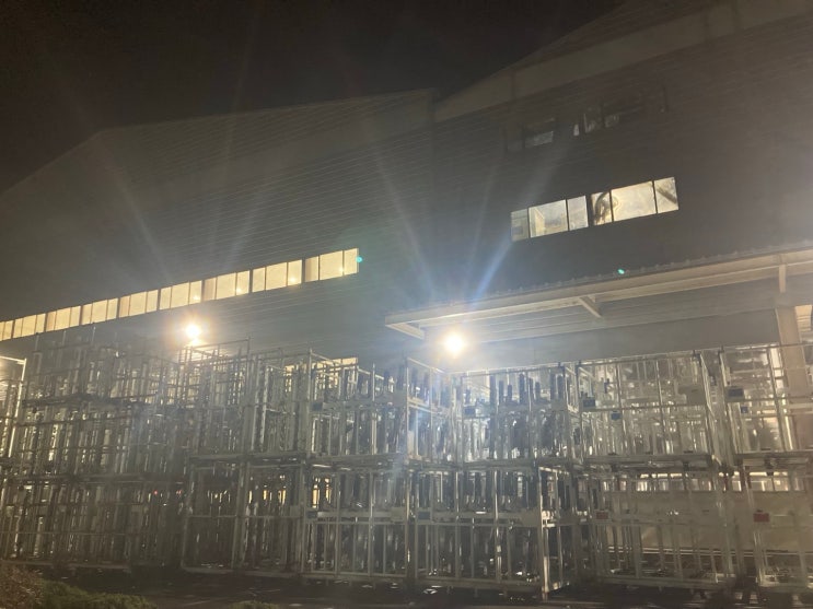  [Crazy Factory]주야 맞교대,자동차부품 공장에서 일하는 사람들의 이야기