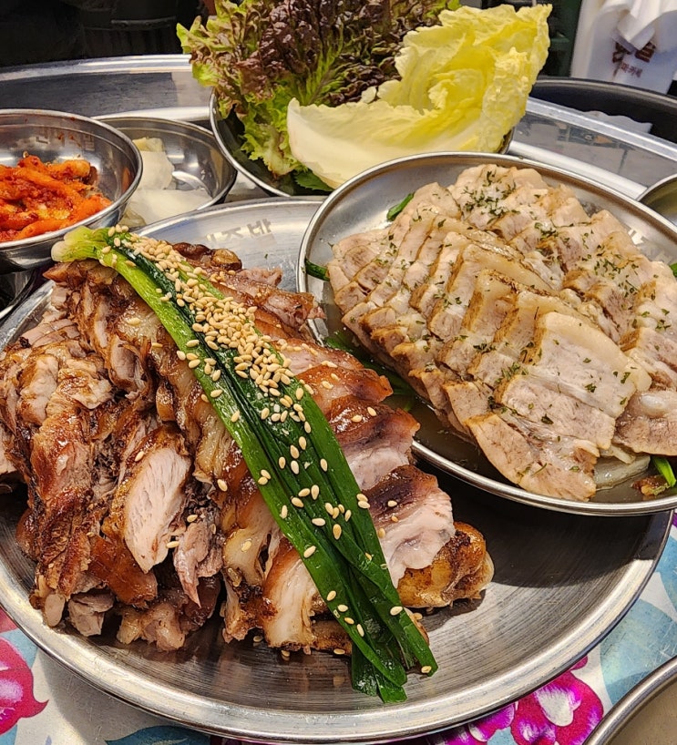  완미족발 암사점 - 상다리 부러지게 나오는 족발 오마카세(?) 맛집