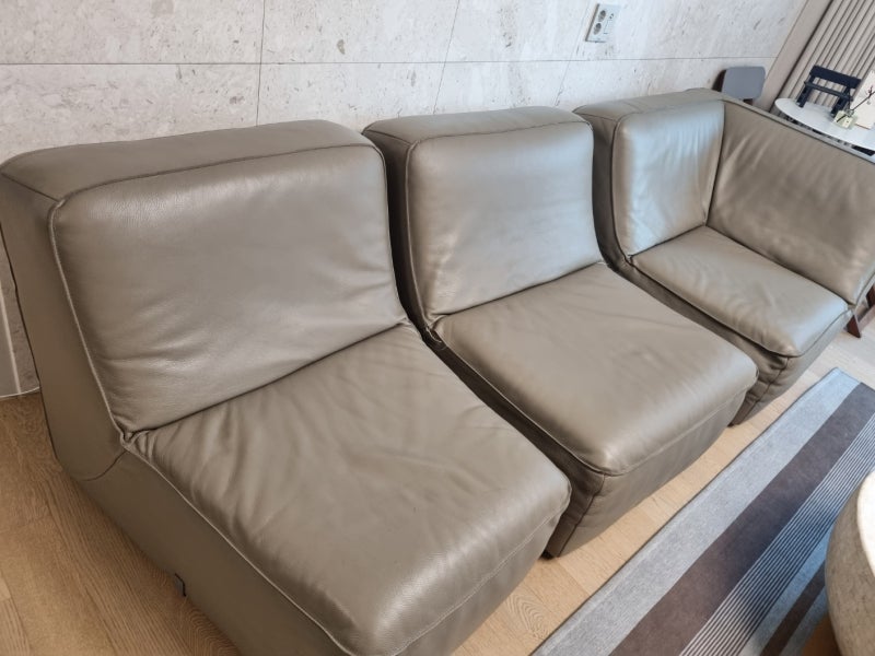 가죽쇼파청소업체 25년된 찌든때도 복원하는 비용은?