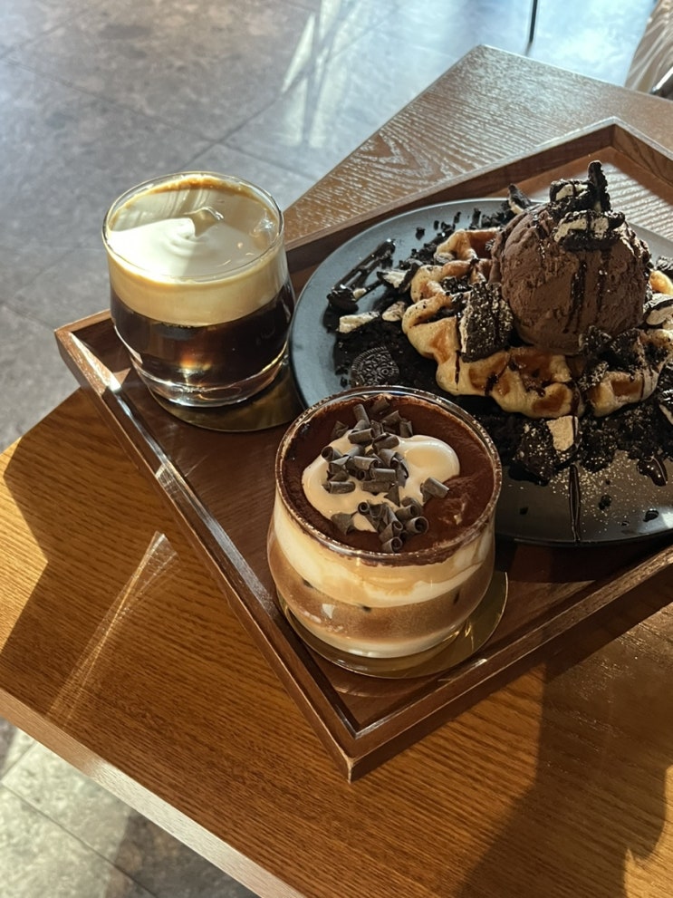 [엔 커피 스튜디오 Ncoffee studio] 신논현 근처 아인슈페너 맛집 소문 실화일까? | #신논현카페 #아인슈페너맛집 #신논현크로플