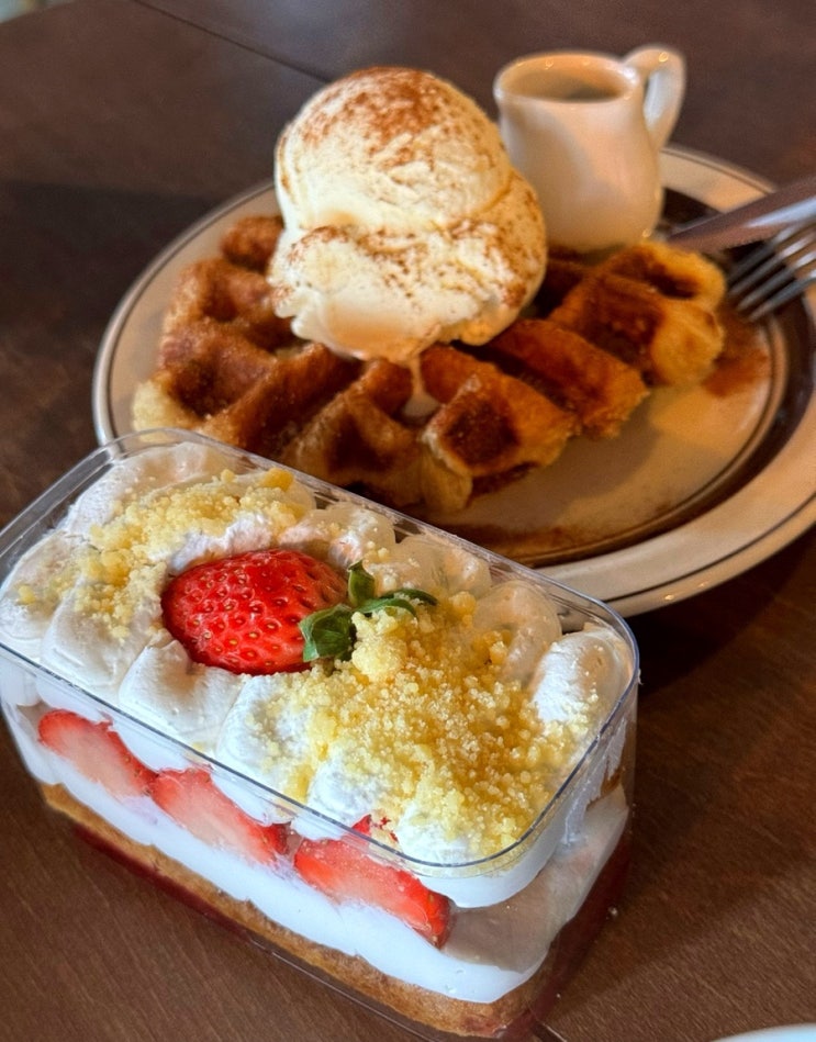  프랭크커핀바 카페 디저트 분위기 맛집 크로플