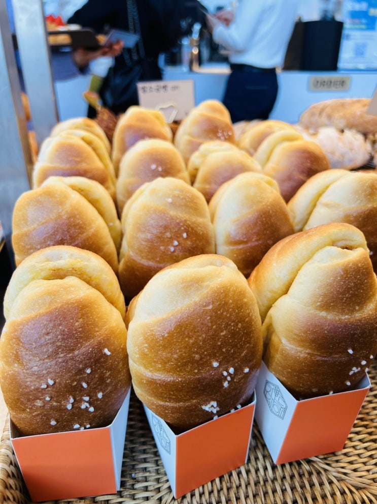  [경기/구리 브런치 카페] 맛있는 쌀 소금빵이 있는 대형 카페(+딸기 축제)!  / 가드니아제빵소 (메뉴/가격/주차)