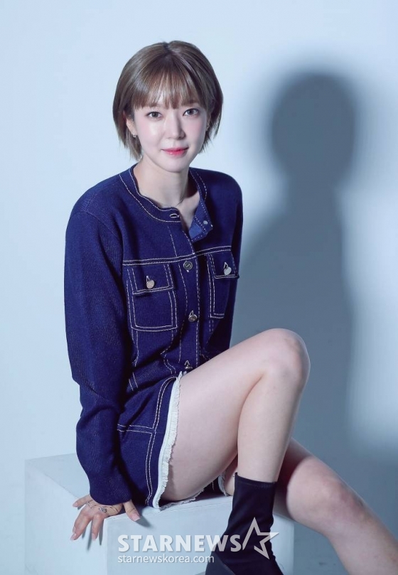 AOA 출신 초아, 갇혀있던 나..."이젠 오랜 활동 비결 알았죠" (인터뷰) AOA 출신 초아, 갇혀있던 나..."이젠 오랜 활동 비결 알았죠" (인터뷰)