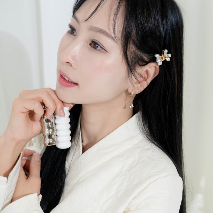 설화수 NEW 윤조립밤 030으로 입술보습 퍼펙팅 립컬러 999로 립앤치크 헬시 메이크업 추천 설화수 NEW 윤조립밤 030으로 입술보습 퍼펙팅 립컬러 999로 립앤치크 헬시 메이크업 추천