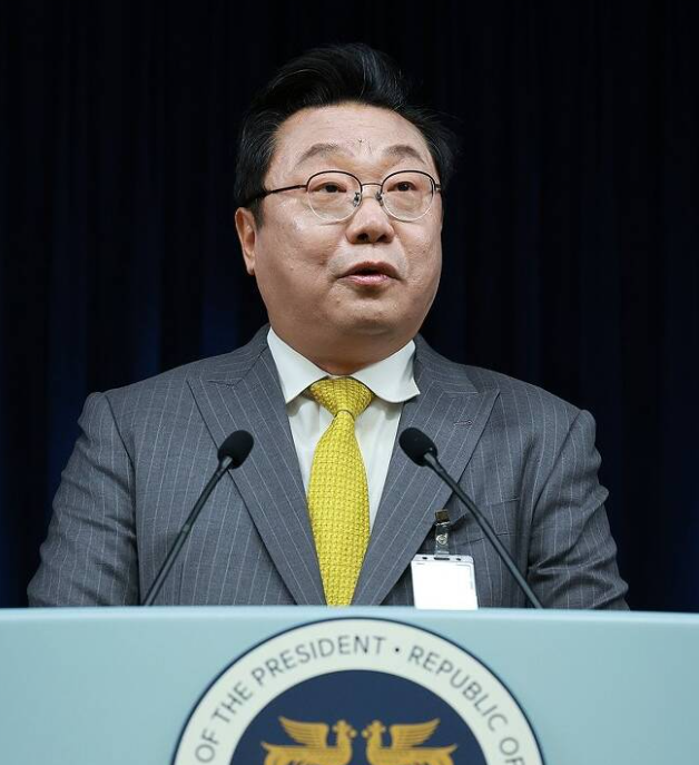 저출산고령사회委 <b>부위원장</b>에 <b>주형환</b> 임명, 회의 하다 쫏겨난... 