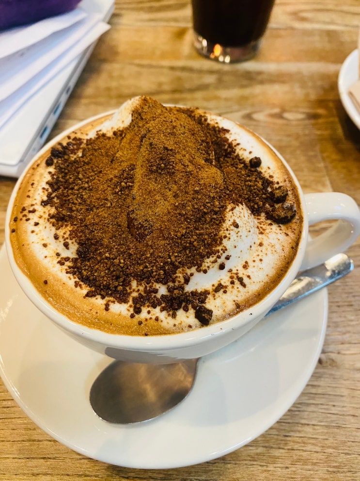  백석로데오 이색적인 낮과 밤이 있는 카페 고로 cafe goro