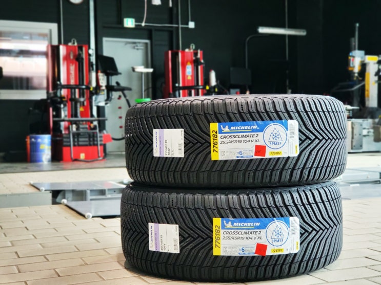  모델Y 19인치 전용 올웨더 타이어 미쉐린 크로스클라이밋2 CC2 255/45R19