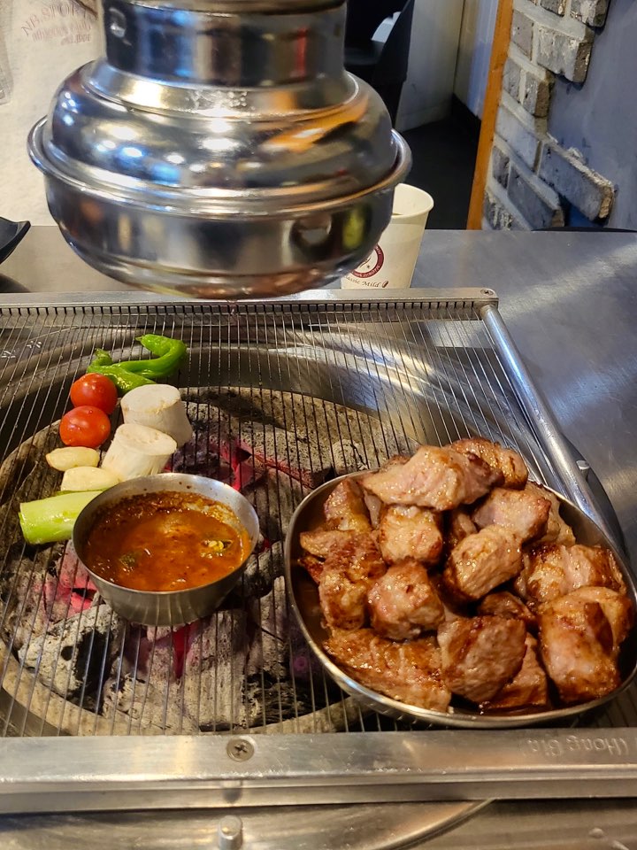  사가정역 특목살맛집 고기를 품다