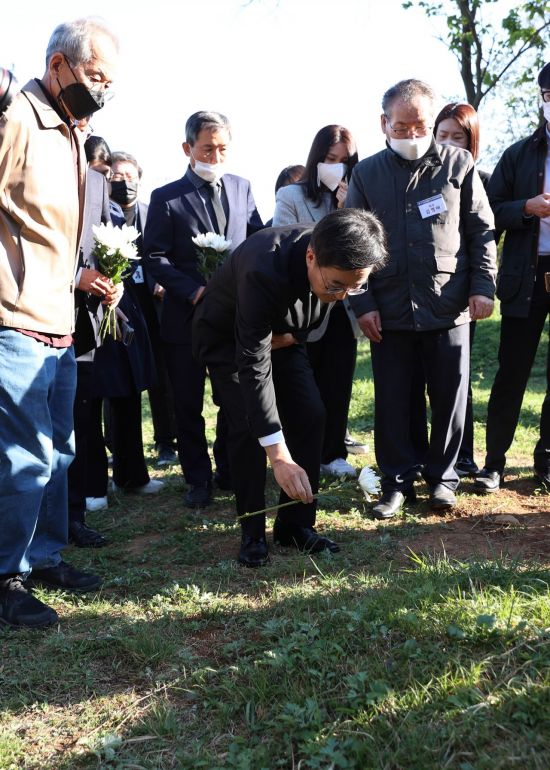<b>경기도 선감학원 희생자</b>, <b>경기도 선감학원 희생자</b> 유해 발굴 시작