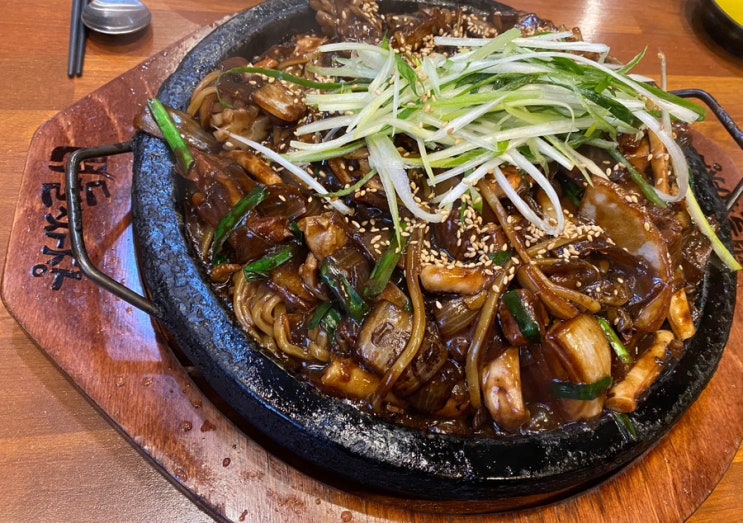  파주 당일치기 여행 돌짜장 말똥도넛 내돈내산