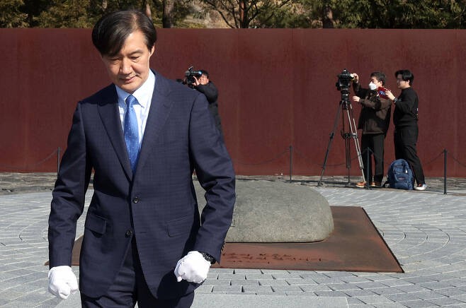 <b>조국</b> "<b>신당 창당</b>하겠다…검찰독재정권 종식에 맨 앞서 싸울 것 "