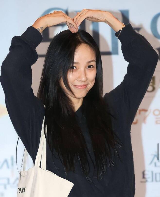 <b>이효리</b>, <b>국민대</b> 졸업식 축사 맡는다