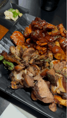  강남논현 족발보쌈 맛집 기대만족 강남논현본점 반반족발 후기