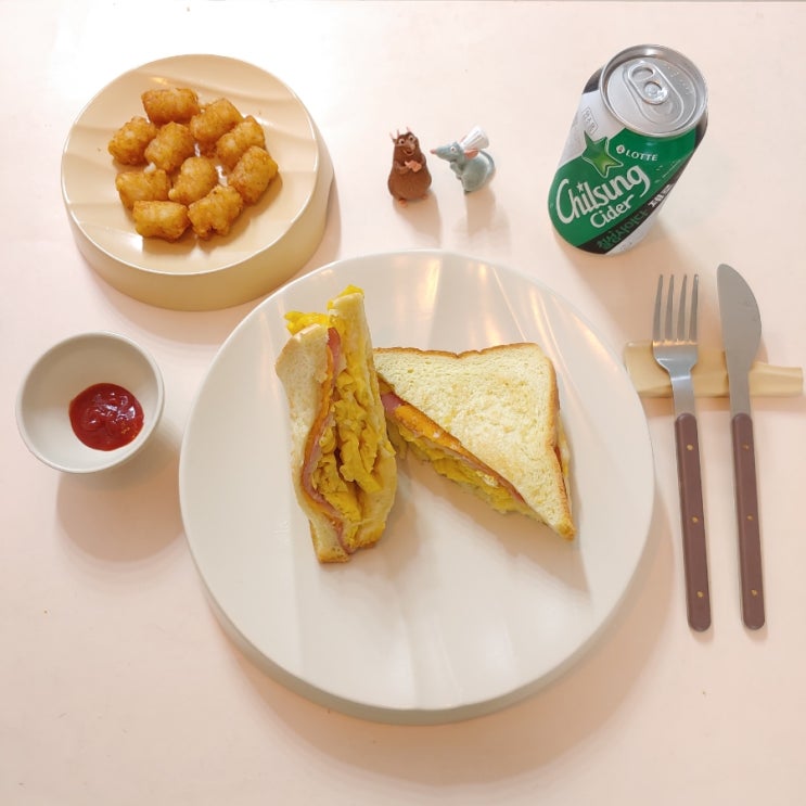 <b>이삭토스트 메뉴</b> 스크램블 에그 더블모짜 퐁신해서 맛있어