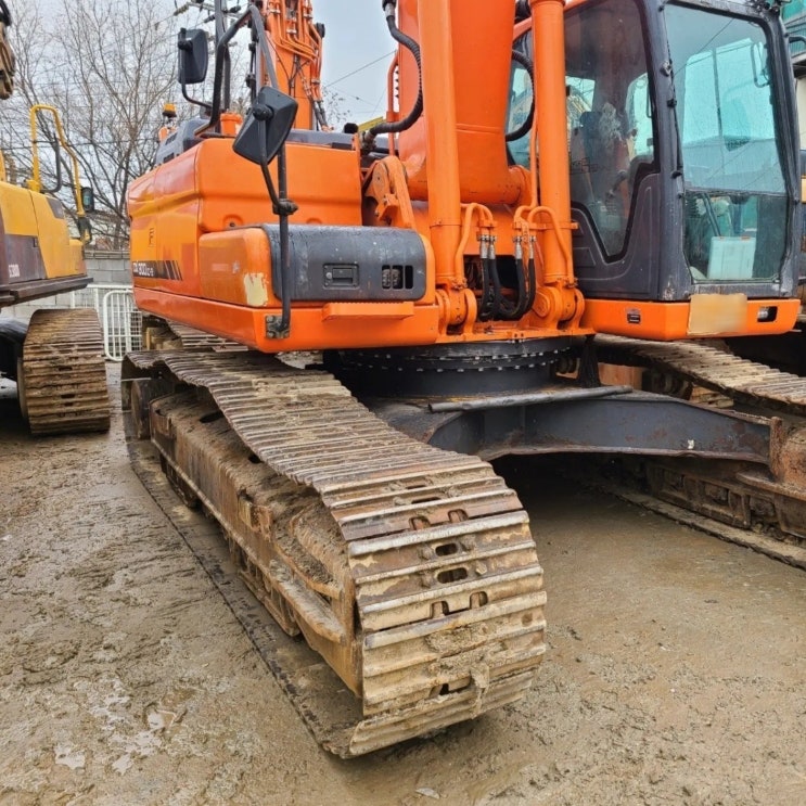 두산 DX300LC 2014년식 4800만원 판매합니다. 두산 DX300LC 2014년식 4800만원 판매합니다.