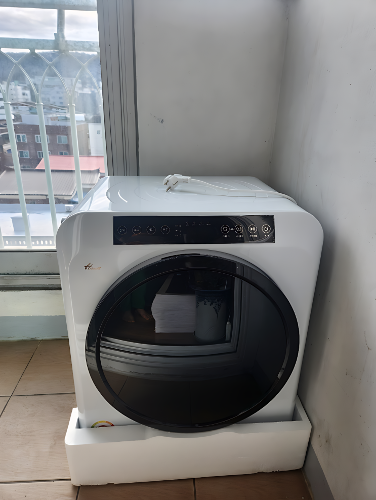 공간활용에 유용한 한일 미니건조기 5KG HLD-5000W 공간활용에 유용한 한일 미니건조기 5KG HLD-5000W