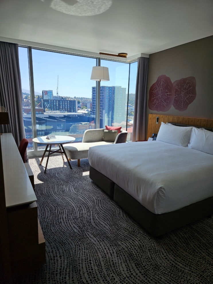  [호주 여행] Crown Plaza Hobart 후기(1 King standard, 주차, 조식)