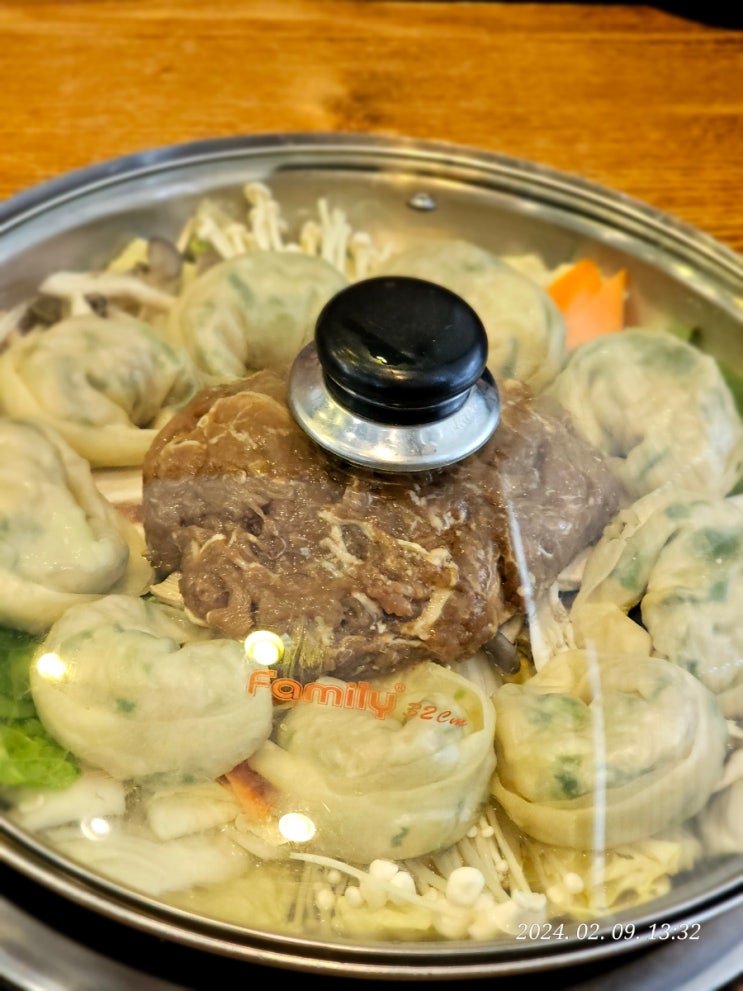  청라 맛집 해미루 불고기 만두전골 추천해요.