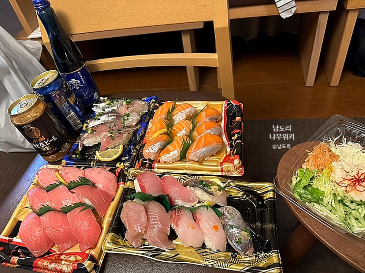  후쿠오카 하카타 식료품점 푸드웨이에서 스시 사케 맥주 쇼핑