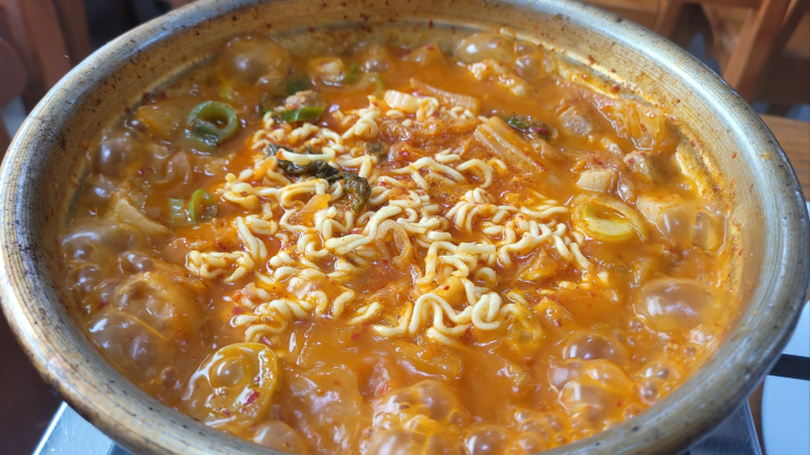  [강서구 맛집] 연정 김치찌개, 무봤나 쌈 싸 먹는 김치찌개!