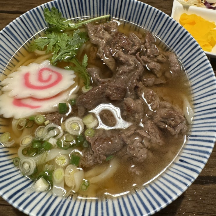  원주 혁신도시에 우동이 맛있는 느루카메랑 다쿠아즈가 최고인 간식서랍 얌얌
