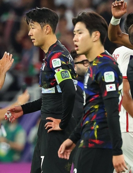 소식]축구 국가대표팀 불화_손흥민 멱살잡자 이강인 주먹질
