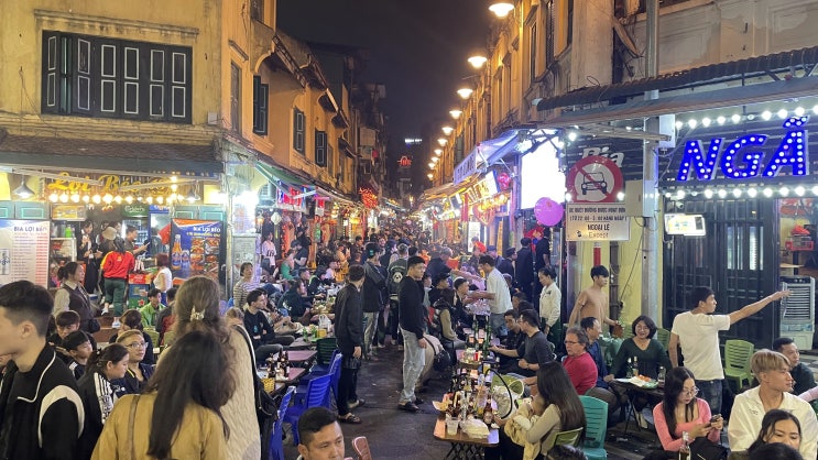  [하노이 관광지] 따히엔 맥주거리 (Phố Tạ Hiện / Ta Hien Beer Street)
