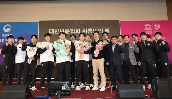  영암군민속씨름단 ‘씨름인의 밤’ 행사에서 최우수지도자·선수상 등 4개 부문 수상, 전국 씨름 최강 입증