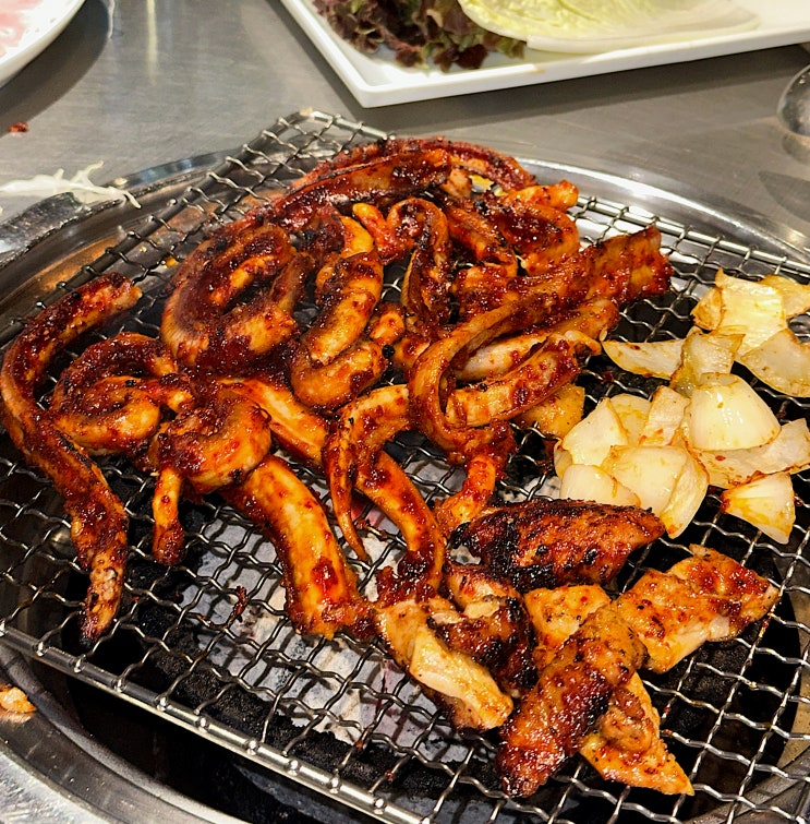 잠실 방이 먹자골목 술집 숯불 꼼장어 구워주는 내돈내산 맛집 도깨비마을