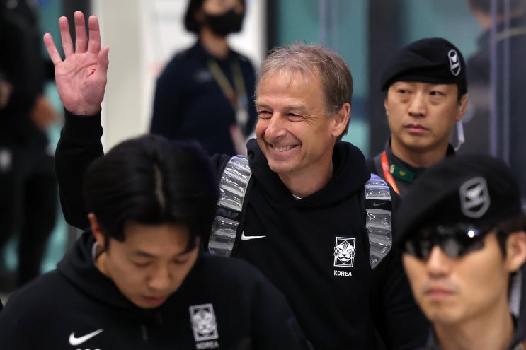 한국 축구, 위기 속에서 변화 