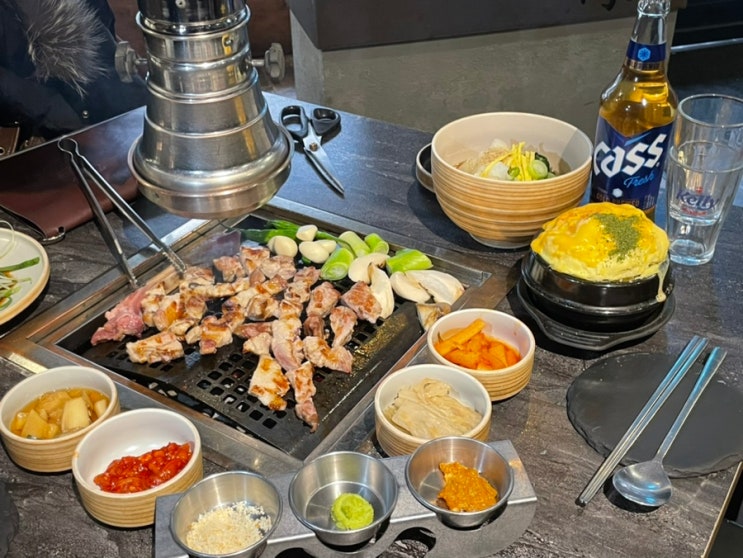  홍대 밥집 / 줄서는식당 가성비 맛집 홍대 육지