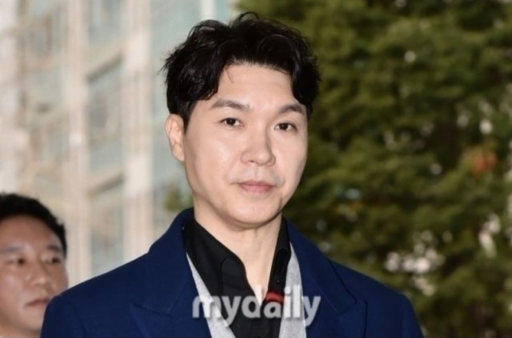 <연예가핫이슈> 친형 징역 2년 선고...박수홍 측 "명백한 유죄 입증, 다만 검찰 측에 항소 의지 전달" <연예가핫이슈> 친형 징역 2년 선고...박수홍 측 "명백한 유죄 입증, 다만 검찰 측에 항소 의지 전달"