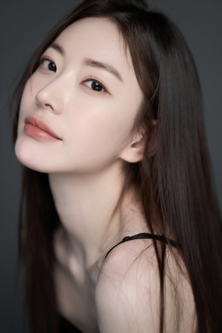 슈퍼모델 최유솔, <b>매니지먼트 런과 전속계약</b>.. 연기자로 새출발
